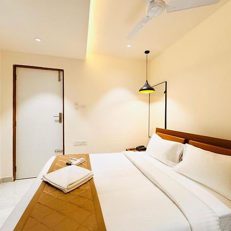 Hotel Star Avenue - Indiranagar Bangalore Exteriör bild