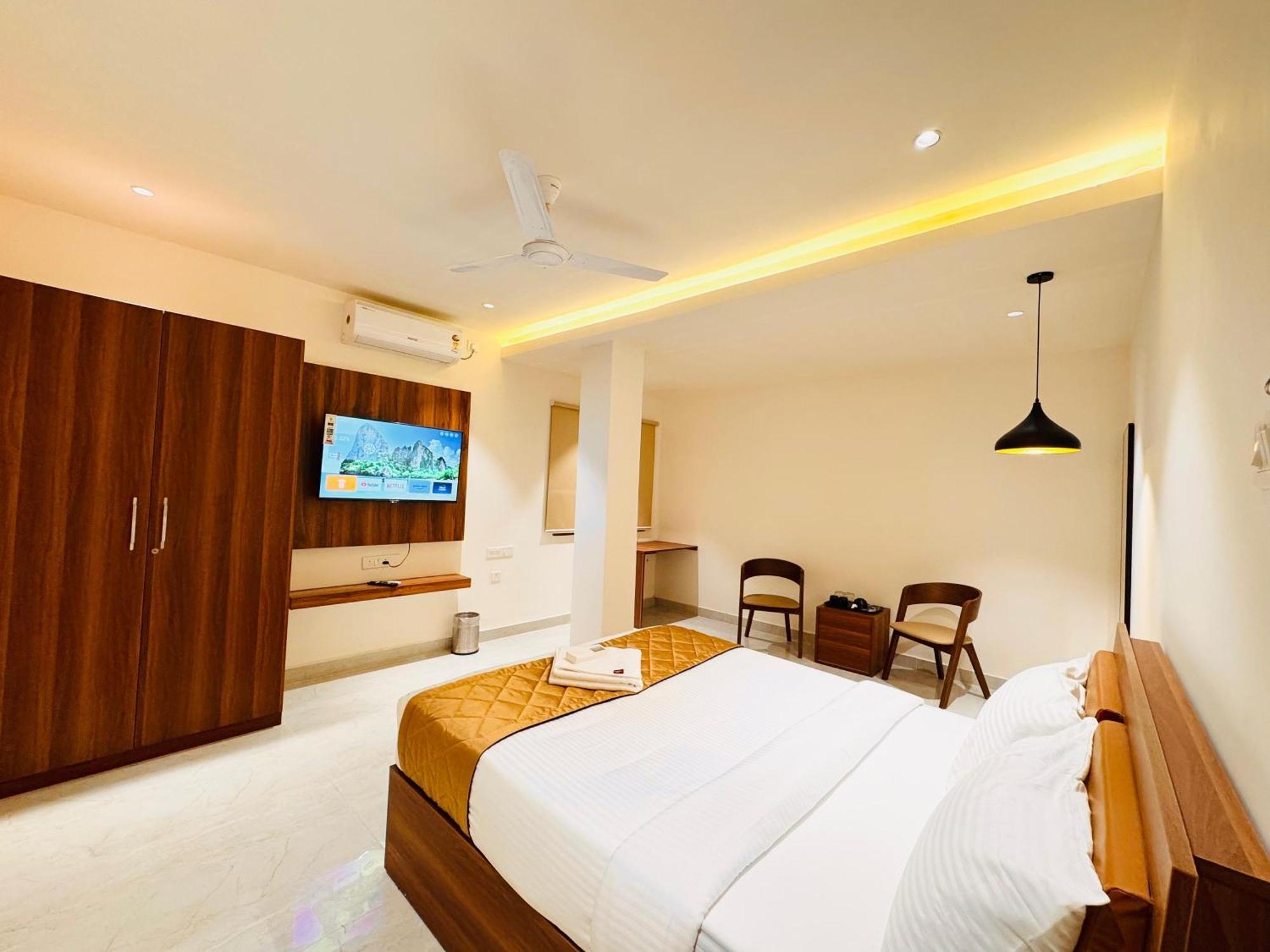 Hotel Star Avenue - Indiranagar Bangalore Exteriör bild